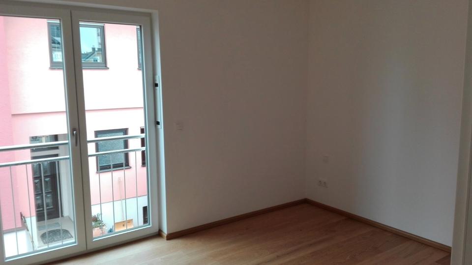 Etagenwohnung München Allach-Untermenzing - 2 Zimmer, 60 m&sup2;, 1.150&euro; | Angebot:26271354