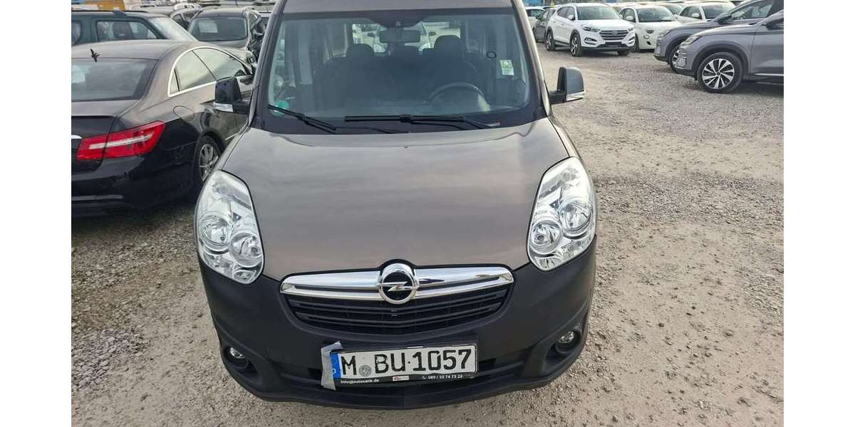 Opel Combo 213.000 km 4.990 &euro; München 81829