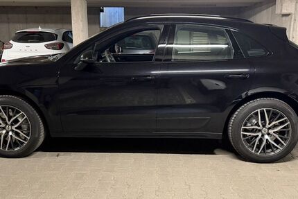 Porsche Macan 49.800 km 62.900 &euro; Neubiberg 85579