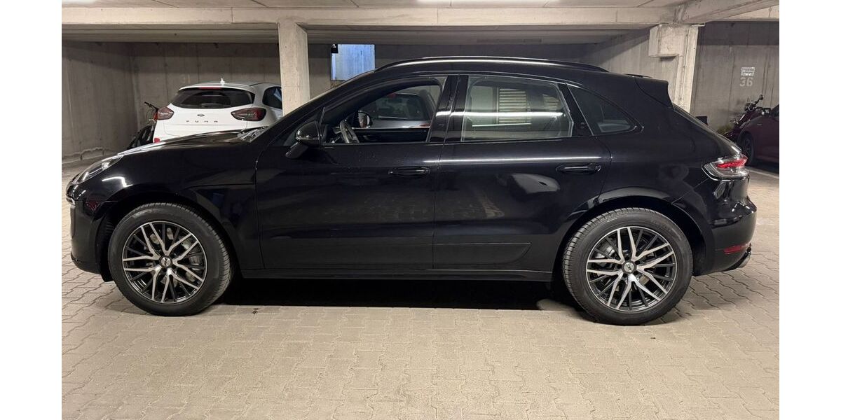 Porsche Macan 49.800 km 62.900 &euro; Neubiberg 85579