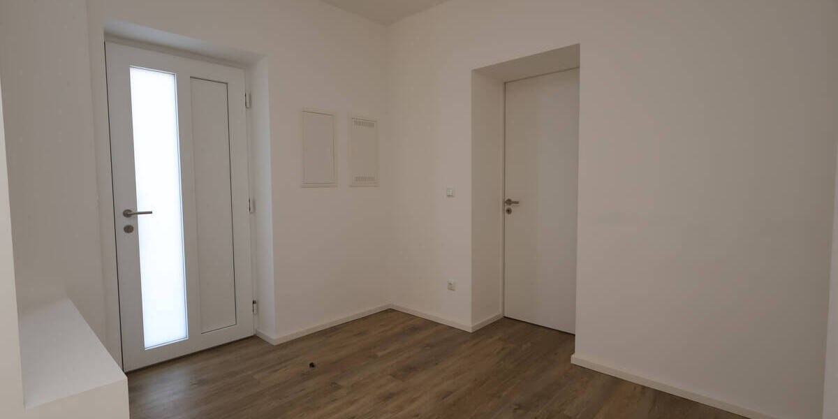Etagenwohnung München Trudering-Riem - 3 Zimmer, 86 m&sup2;, 1.775&euro; | Angebot:25999799