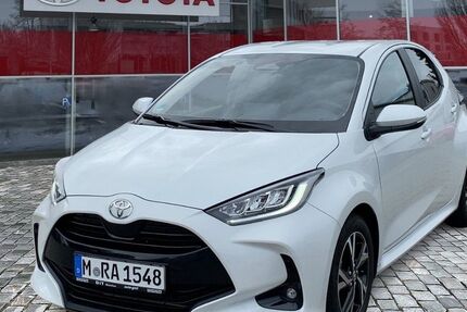 Toyota Yaris 4.990 km 22.490 &euro; München 80687