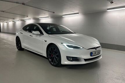 Tesla Model S 120.740 km 35.000 &euro; München 81476