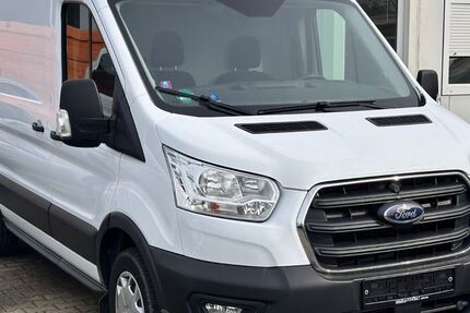 Ford Transit 50.250 km 22.950 &euro; München 81245
