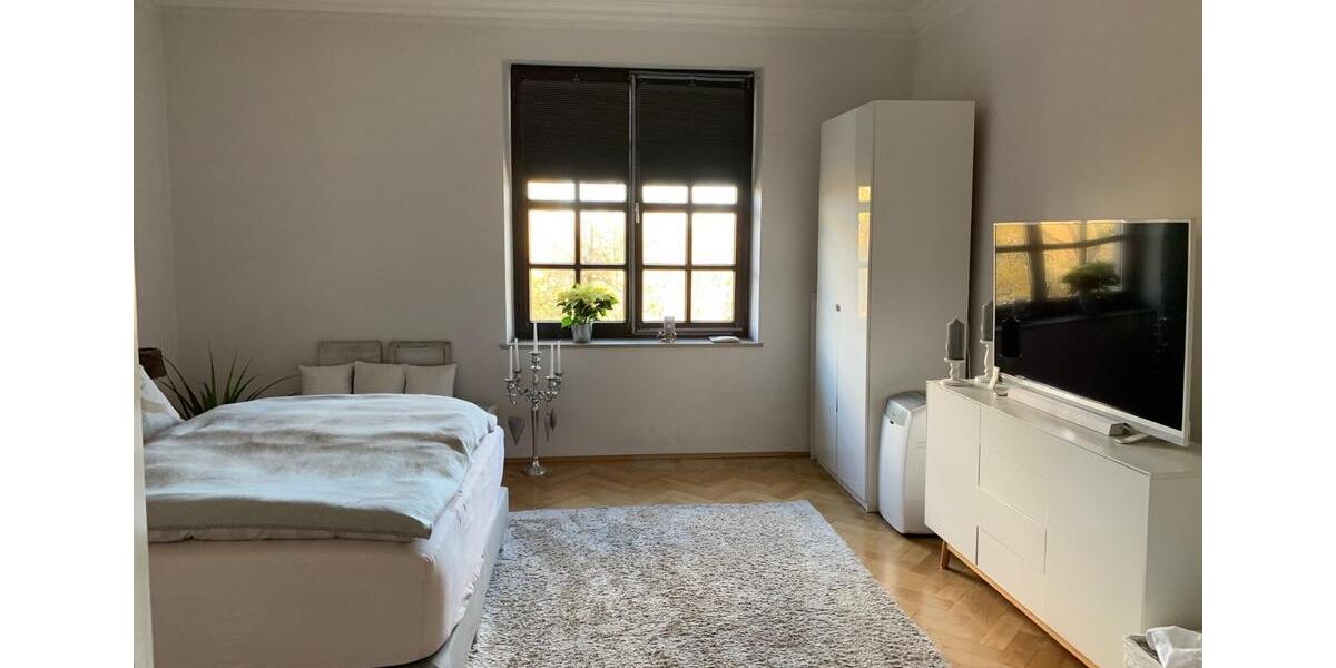 *TRAUMWOHNUNG* ZWISCHENMIETE - DIRKET AM ENGLISCHEN GARTEN 2 zimmer