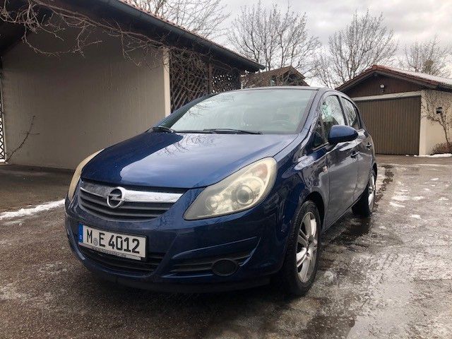 Opel Corsa 83.000 km 2.990 &euro; Oberhaching 82041