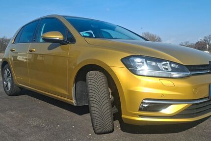 VW Golf 53.700 km 16.400 &euro; München 81539