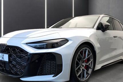 Audi RS5 6.900 km 128.900 &euro; München 81369
