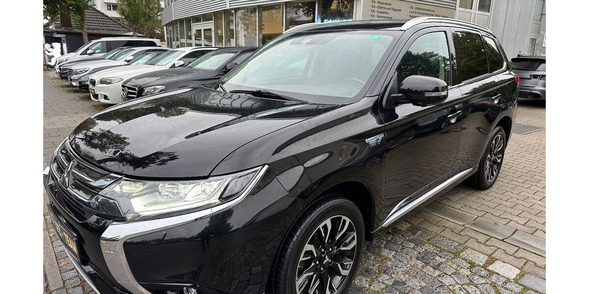 Mitsubishi Outlander 88.039 km 17.990 &euro; München - Trudering 81827