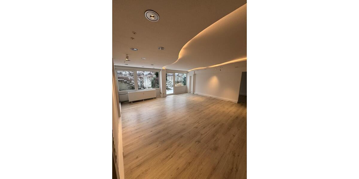 Charmante Souterrain-Gewerbefläche | Büro zu vermieten zimmer