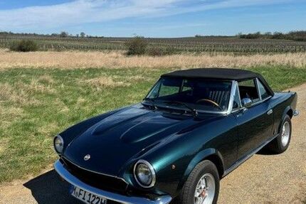Fiat 124 Spider 15.300 km 14.800 &euro; München 80333
