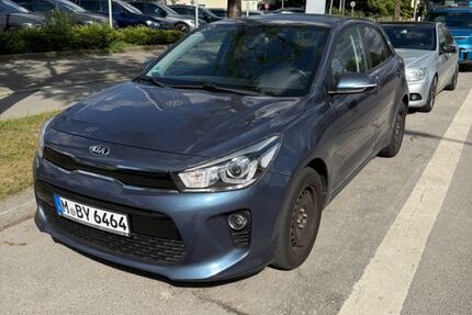 Kia Rio 59.682 km 9.500 &euro; München 81737