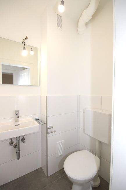 Sonnige, vollkommen neu renovierte 4-Zimmer Wohnung mit Südloggia in Neuhausen 4 zimmer