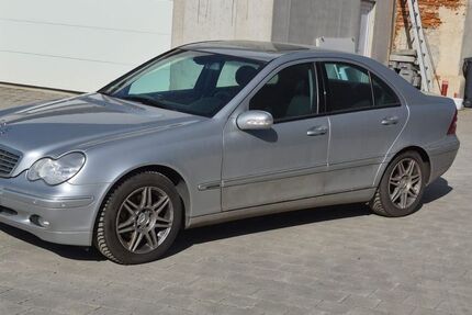 Mercedes-Benz C 240 147.244 km 3.900 &euro; Schwabhausen 85247