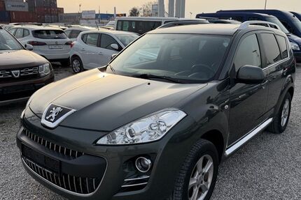 Peugeot 4007 235.000 km 1.990 &euro; München 81829