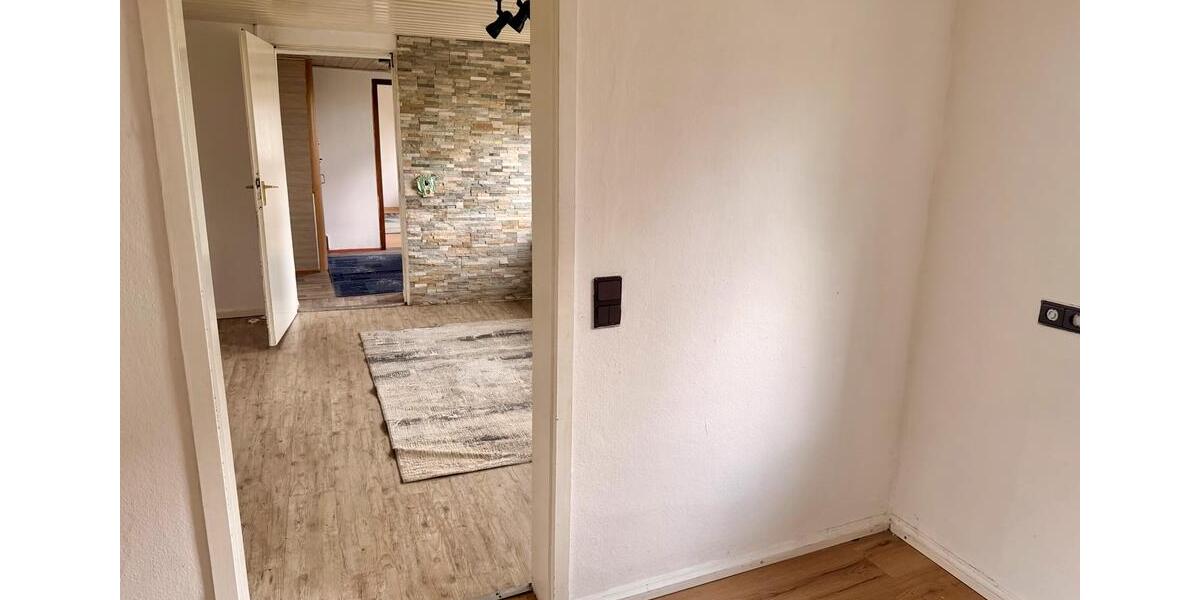 Reihenhaus München Schwabing-Freimann - 6 Zimmer, 145 m&sup2;, 249.000&euro; | Angebot:26283542