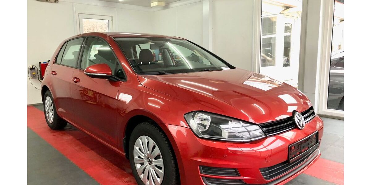 VW Golf 93.300 km 10.999 &euro; München 81825