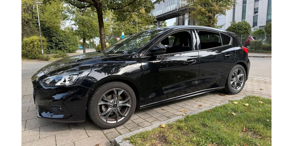Ford Focus 47.445 km 16.290 &euro; München 85579