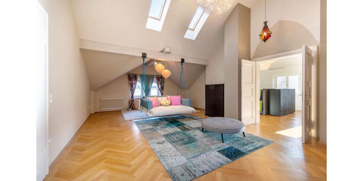 Villa München Nymphenburg - 9 Zimmer, 389 m&sup2;, 9.900&euro; | Angebot:25255917