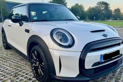 Mini Cooper SE 26.950 km 20.590 &euro; Ismaning 85737