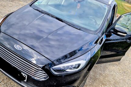 Ford S-Max 105.000 km 15.800 &euro; München 81243