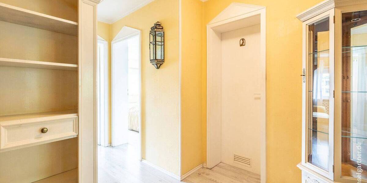 Etagenwohnung München Bogenhausen - 3 Zimmer, 72 m&sup2;, 525.000&euro; | Angebot:26833551