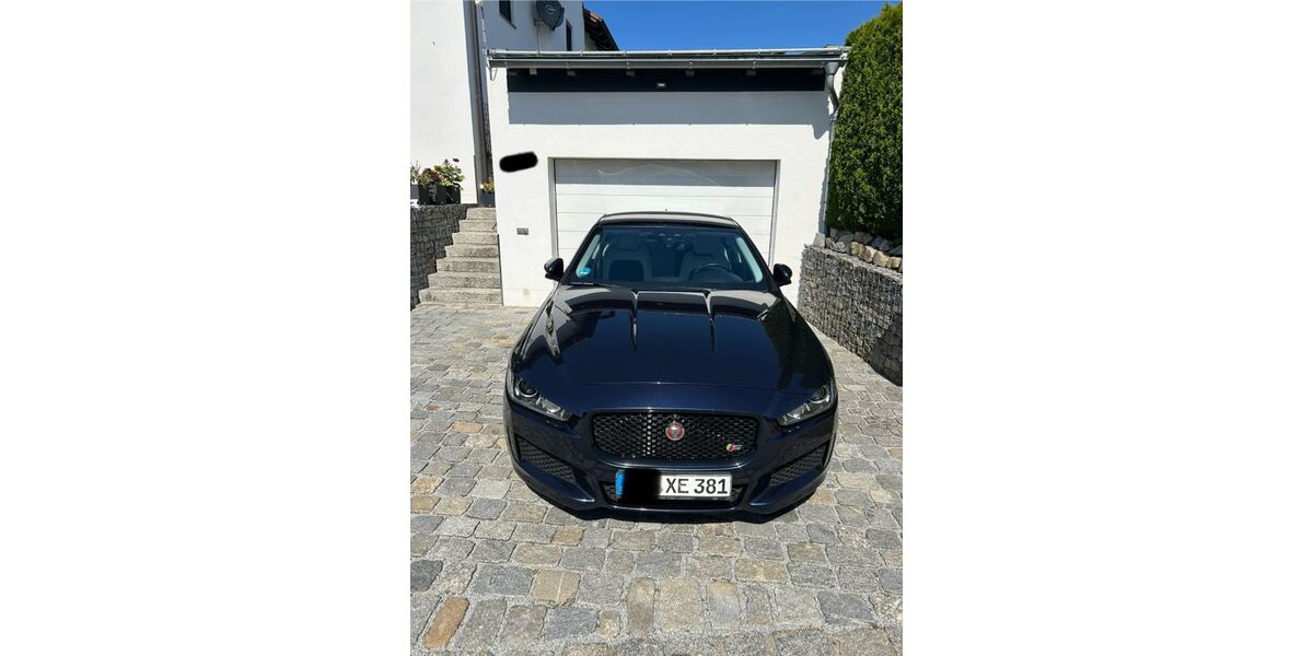 Jaguar XE 187.000 km 15.900 &euro; München 81241