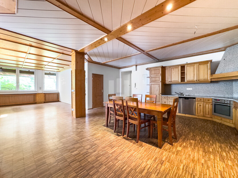 WINDISCH IMMOBILIEN – Gewerbeimmobilie mit vier Büros und einer Wohnung - ideal für den Mittelstand 10.5 zimmer