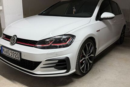 VW Golf 130.000 km 18.600 &euro; Pliening 85652