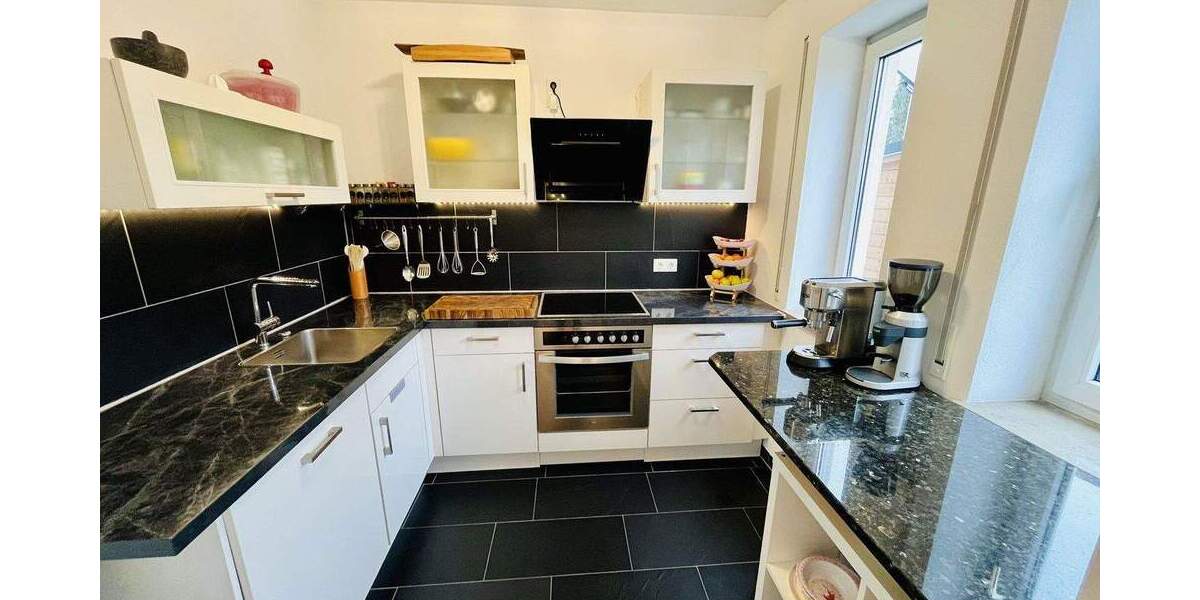 Etagenwohnung Gilching Neugilching - 2 Zimmer, 105 m&sup2;, 2.100&euro; | Angebot:25627994