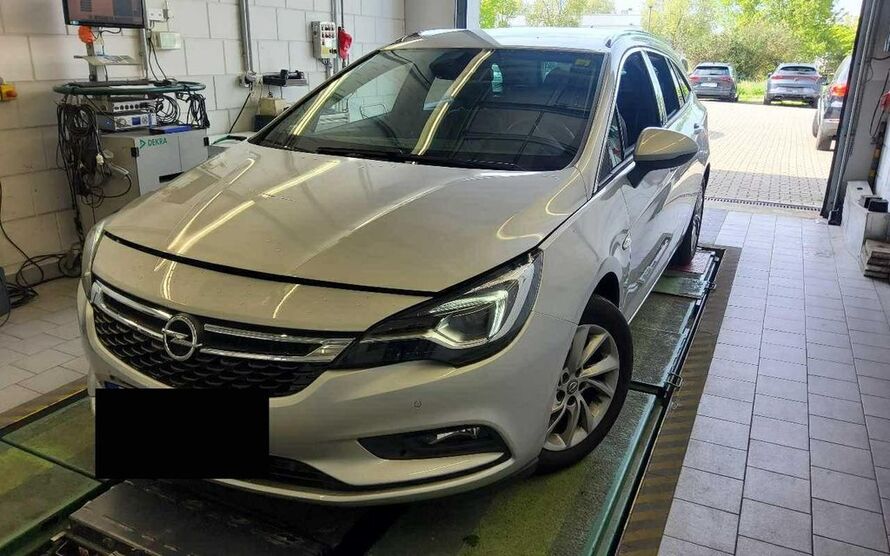 Opel Astra 114.000 km 9.999 € Hohenbrunn bei München 85662