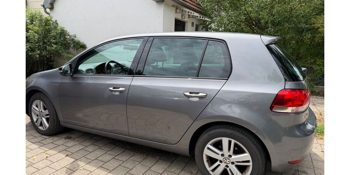 VW Golf 164.000 km 5.000 &euro; Neufarn 85646