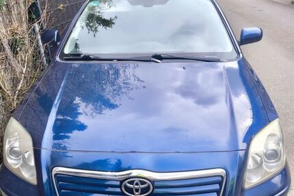 Toyota Avensis 350.000 km 2.000 &euro; Garching 85748