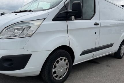 Ford Transit Custom 247.589 km 6.550 &euro; Puchheim 82178