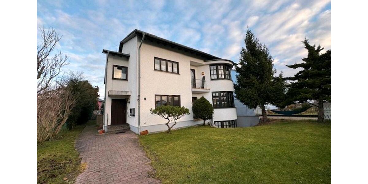 Etagenwohnung Weichs - 5 Zimmer, 131 m&sup2;, 1.700&euro; | Angebot:26533151