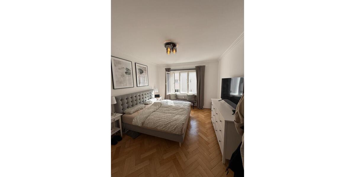 Etagenwohnung München Maxvorstadt - 2.5 Zimmer, 70 m&sup2;, 2.100&euro; | Angebot:25641007