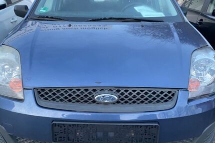 Ford Fiesta 181.000 km 2.500 &euro; Dachau (bei München) 85221