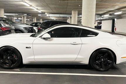Ford Mustang 50.000 km 36.500 &euro; München 81245