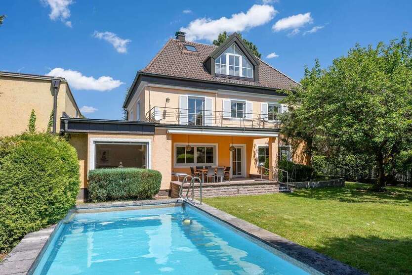 Haus zum Kaufen in München 2.790.000 € 273.4 m²