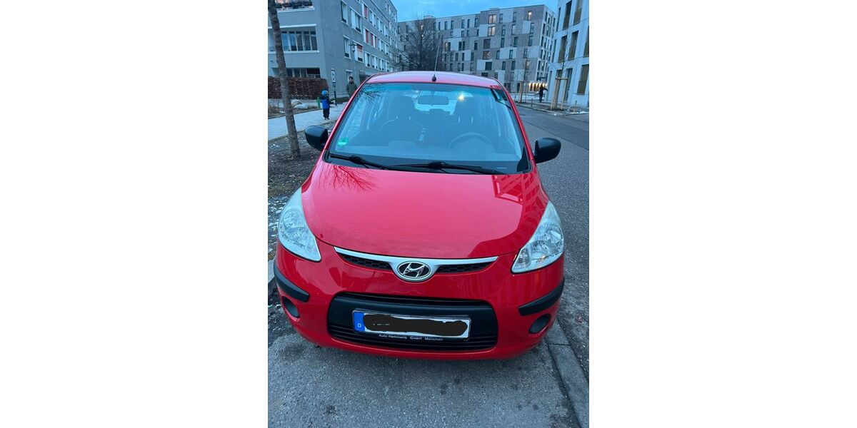 Hyundai i10 104.783 km 2.480 &euro; München 80686