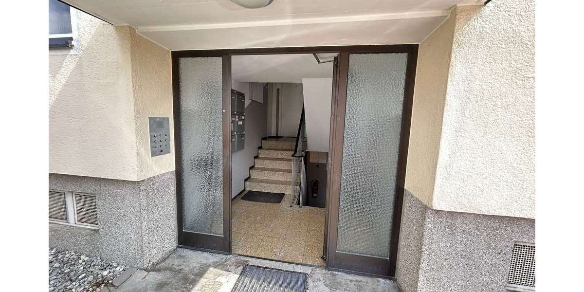 Investment: unkompliziertes Mehrfamilienhaus mit 9 Wohnungen - Mehrfamilienhaus, Wohnhaus Oberschleißheim Oberschleißheim | Angebot:27316303