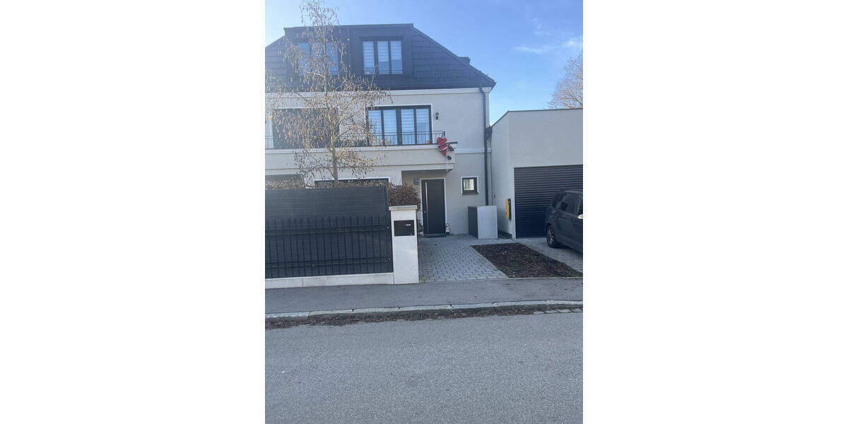 Doppelhaushälfte München Allach-Untermenzing - 7 Zimmer, 165 m&sup2;, 1.560.000&euro; | Angebot:26041234