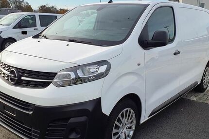 Opel Vivaro 62.000 km 14.900 &euro; München 81243