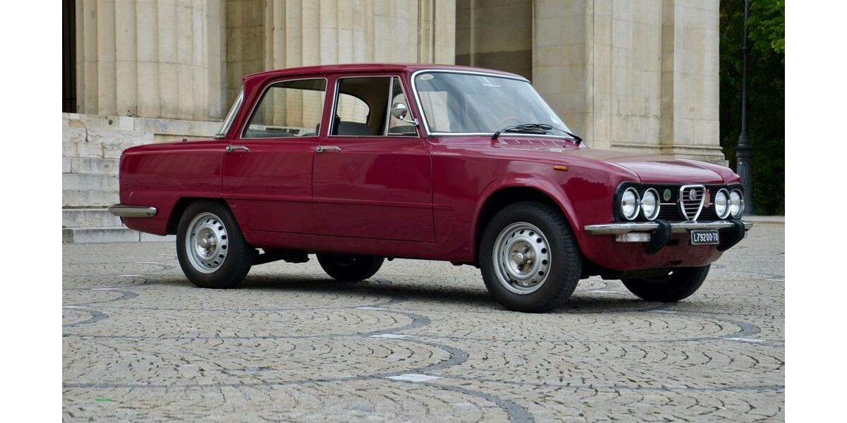 Alfa Romeo Giulia 120.000 km 14.888 &euro; München 80798