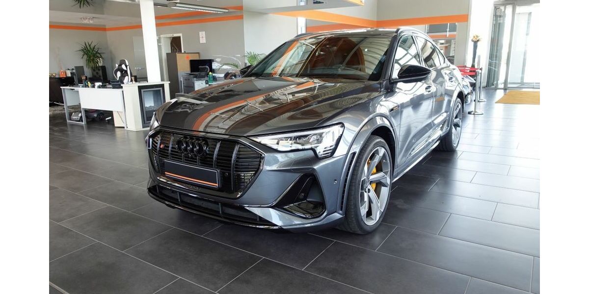 Audi e-tron 17.930 km 59.900 € Egling 82544
