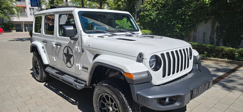 Jeep Wrangler 8.600 km 45.999 &euro; München 80689