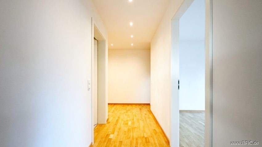 Etagenwohnung Fürstenfeldbruck - 3 Zimmer, 95 m&sup2;, 1.895&euro; | Angebot:25778462