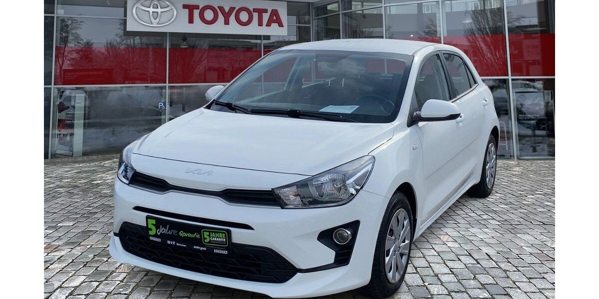 Kia Rio 49.649 km 11.990 &euro; München 80687