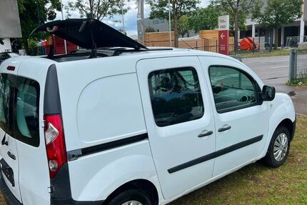 Renault Kangoo 240.000 km 3.900 &euro; München 81243