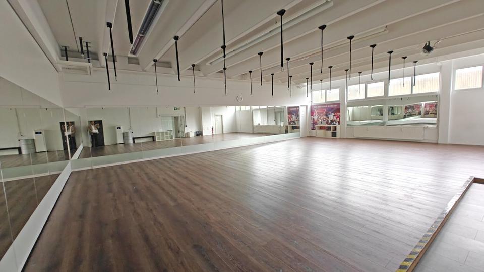 Kampfsport, Yoga oder Physiotherapie zimmer